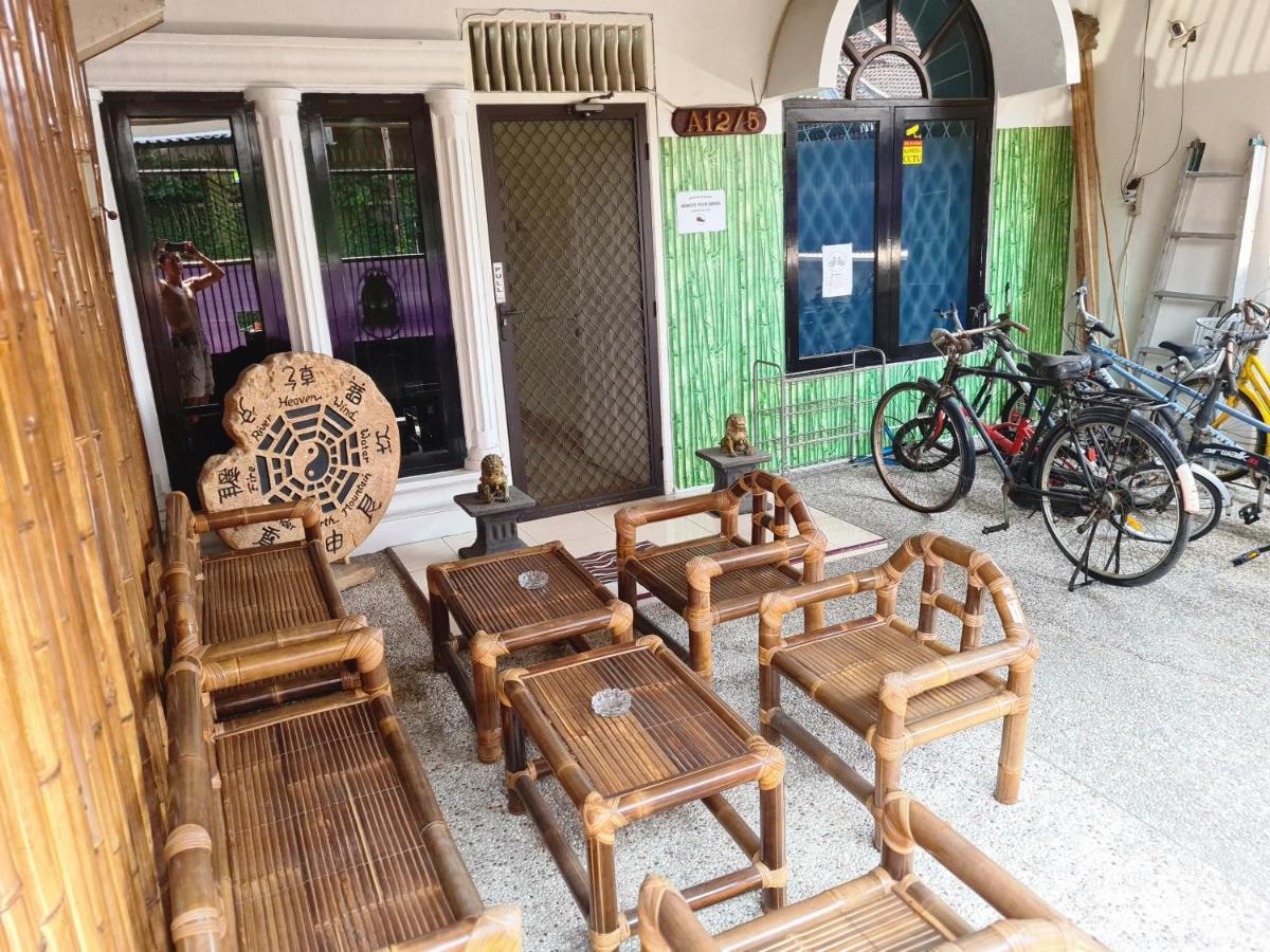 Traveller Home Tangerang Exterior photo