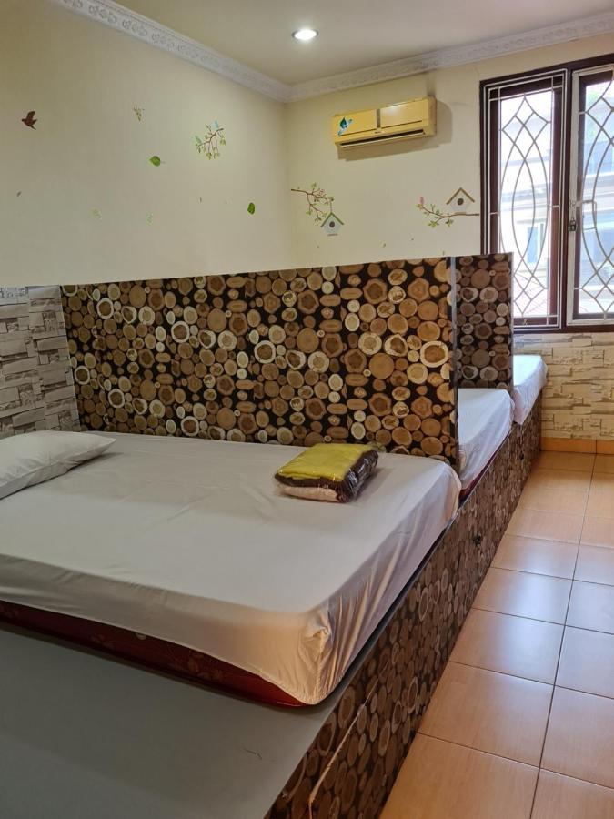 Traveller Home Tangerang Exterior photo