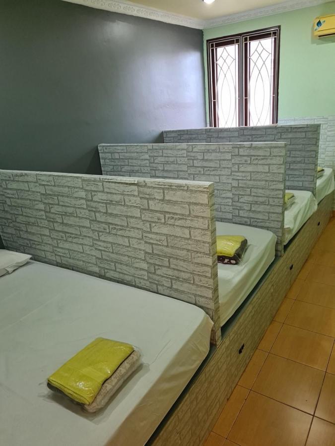 Traveller Home Tangerang Exterior photo