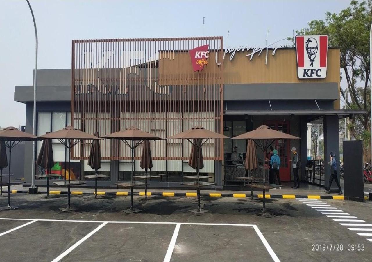 Traveller Home Tangerang Exterior photo