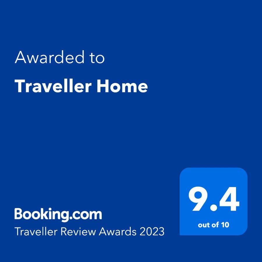 Traveller Home Tangerang Exterior photo